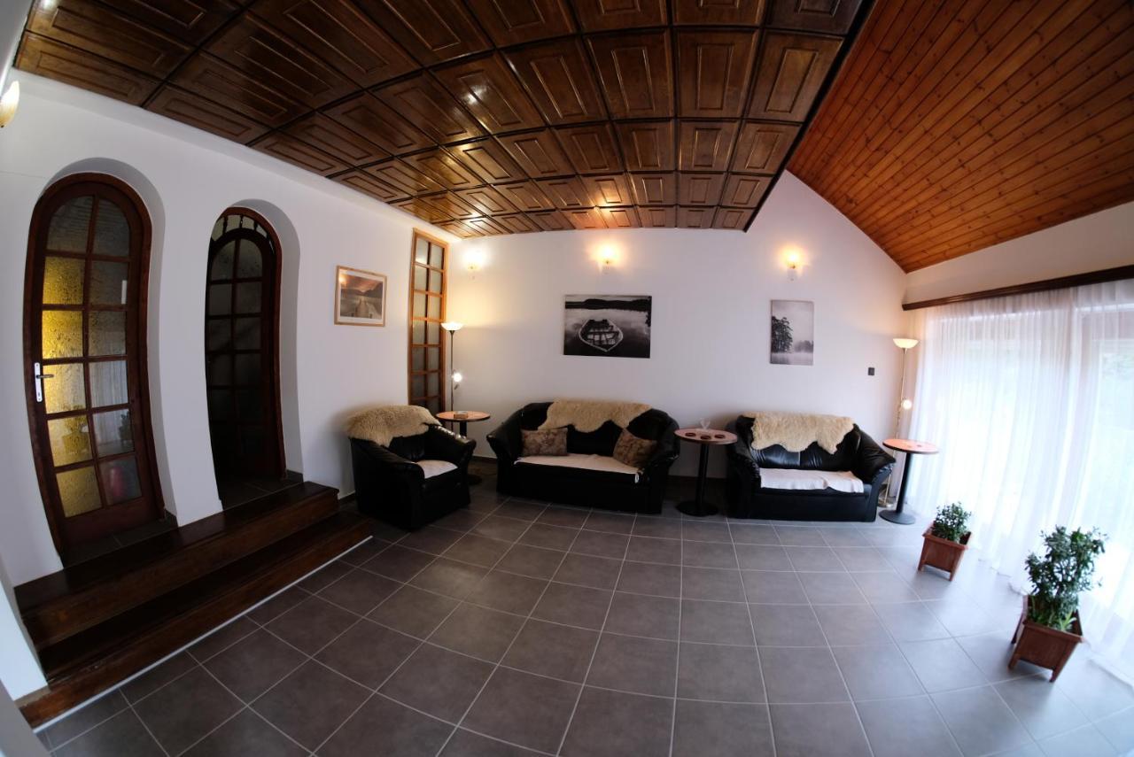 Alea Apartmanok Harkan Exterior foto